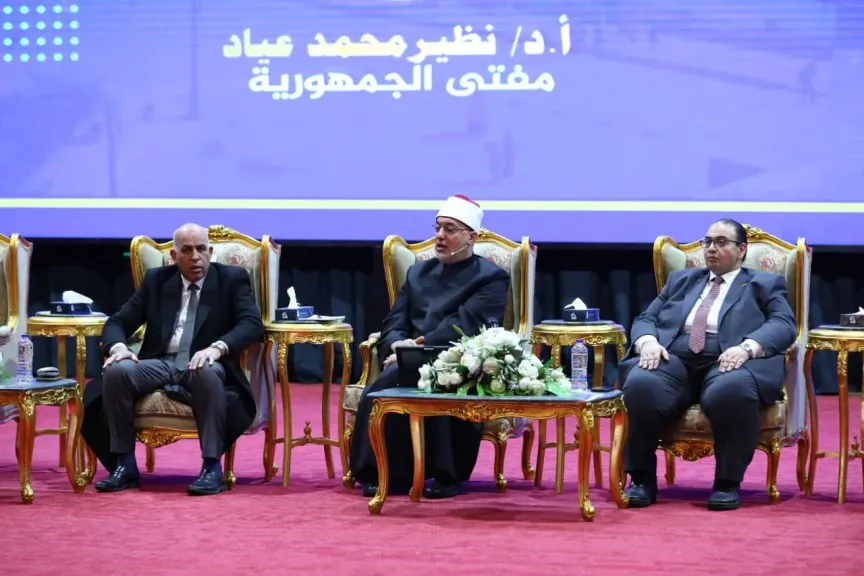 مفتي الجمهورية: حرية التعبير ليست فوضى.. والشائعات تهدد المجتمع| صور