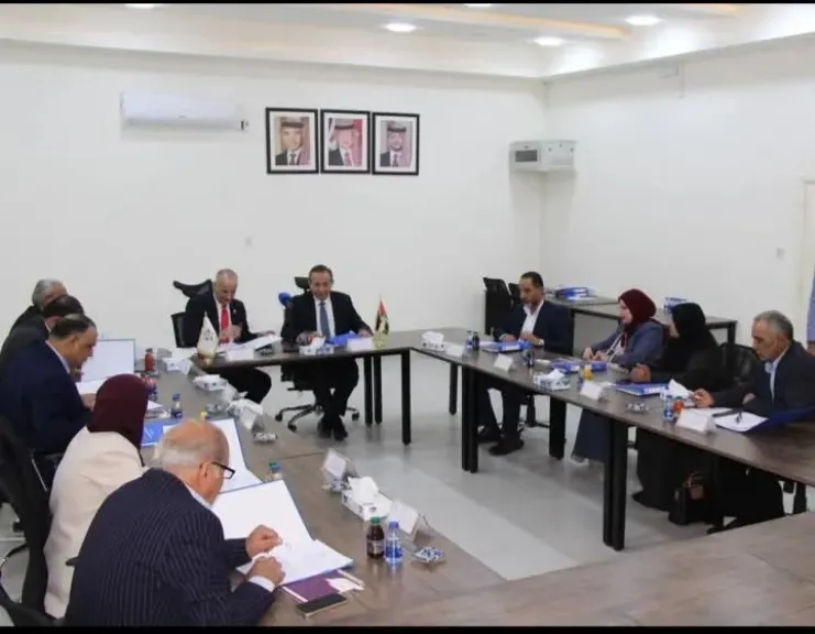 وزير الزراعة الأردنى يجتمع بأعضاء مجلس إدارة المؤسسة التعاونية الأردنية