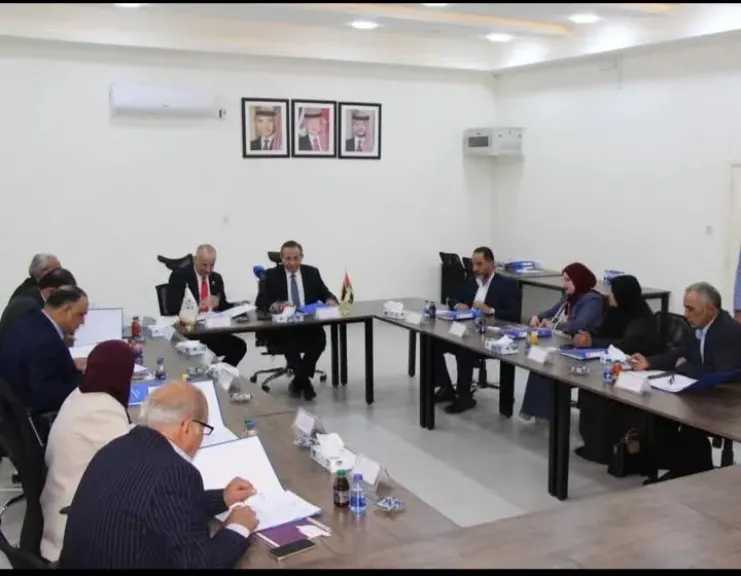 وزير الزراعة الأردنى يجتمع بأعضاء مجلس إدارة المؤسسة التعاونية الأردنية