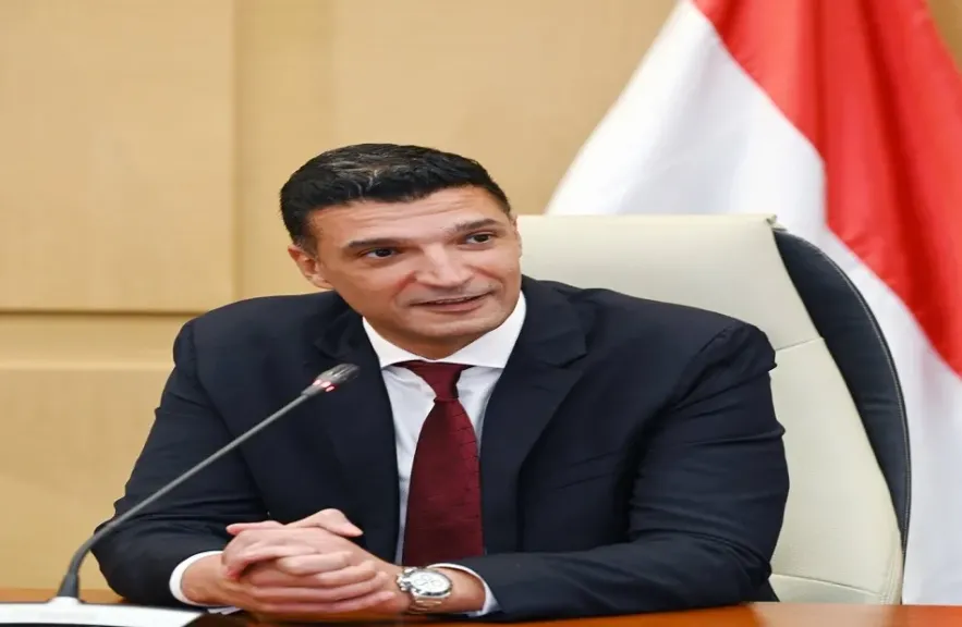 تنسيق وزاري لإصدار السجل البيئي لقياس الانبعاثات الكربونية بالصناعة