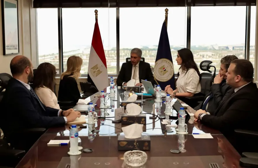 خطوة جديدة لدعم السياحة الرقمية.. وتعاون محتمل لتطوير المدفوعات الإلكترونية