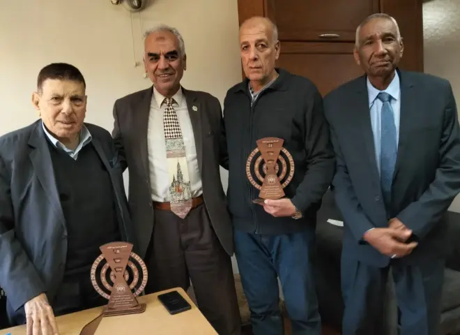 الجمعيه التعاونيه الانتاجيه للصناعات الصغيرة المغذية والمكملة بالعاشر من رمضان تكرم د. عبد الظاهر