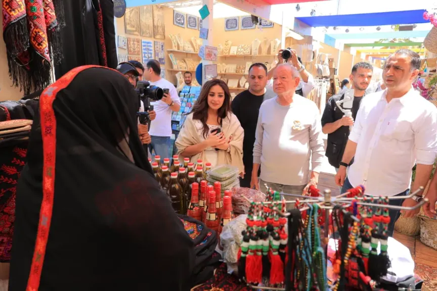 برعاية وزيرة التضامن الاجتماعى .. تواصل فعاليات النسخة الرابعة من معرض ”ديارنا الجونة”