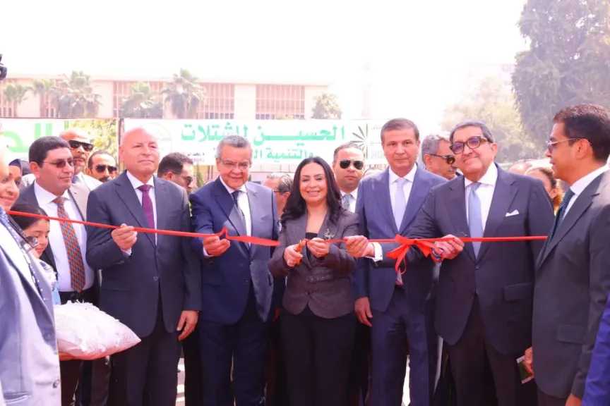 ٧ جمعبات إنتاجية ضمن العارضين .. وزيرا التضامن الاجتماعى والزراعة يفتتحان معرض ”ديارنا” و”زهور الربيع”