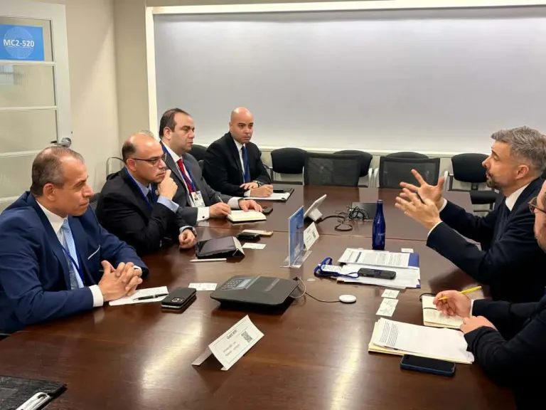 وزير الاستثمار يبحث مع الصندوق الدولي للتنمية الزراعية تعزيز الشراكة لدعم الزراعة والأمن الغذائي