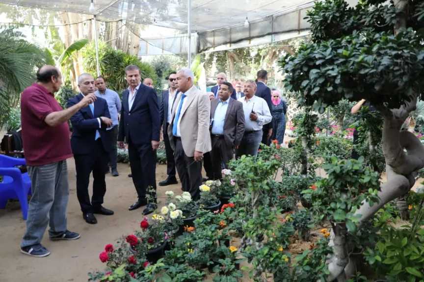 وزير الزراعة يتفقد معرض ”زهور الربيع” و”ديارنا” ويشيد بالإقبال الجماهيري الكثيف