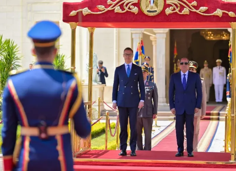 المتحدث الرئاسي ينشر صور استقبال الرئيس السيسي لنظيره الفنلندي بقصر الاتحادية