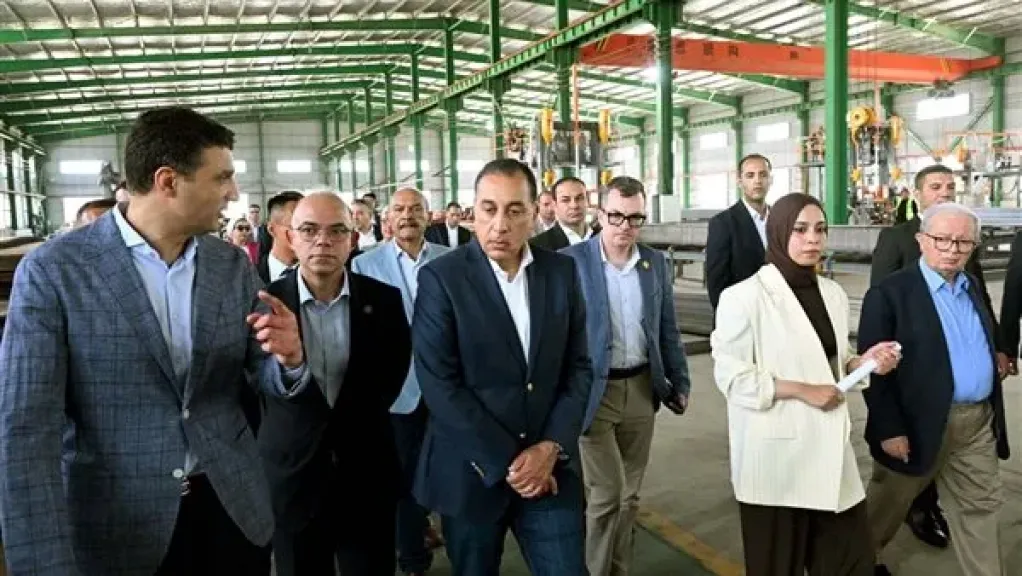 رئيس الوزراء يفتتح أحدث مصانع الهياكل الفولاذية بمنطقة السخنة الصناعية التابعة للمنطقة الاقتصادية لقناة السويس