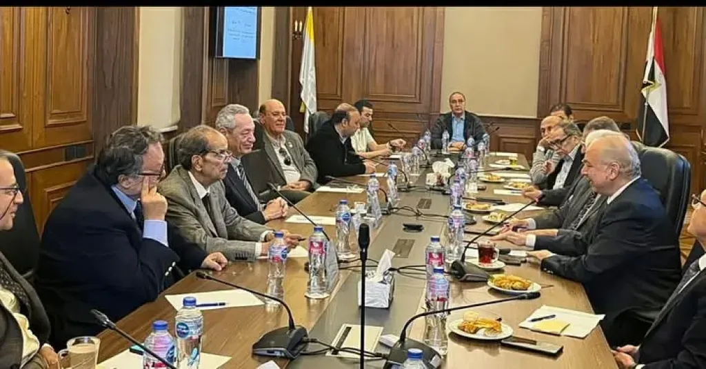 ”رجال أعمال إسكندرية” و ”المصرية لتنمية الفرانشايز” تُناقشان تعظيم ربحية شركات التجزئة والخدمات