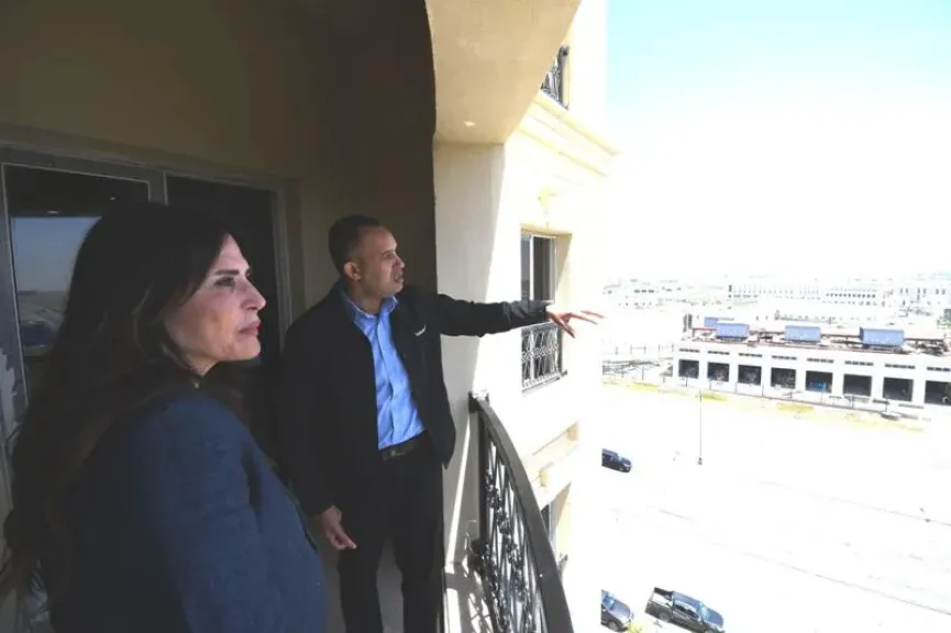 وزيرة الإسكان تتفقد أبراج الداون تاون والحي اللاتيني ومركز المؤتمرات والمعارض بالعلمين الجديدة| صور