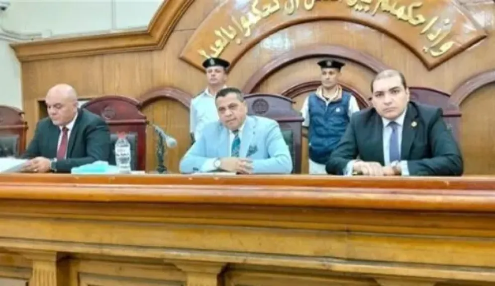 حبس موظف وعزله من وظيفته بتهمة تسهيل الاستيلاء على أموال جمعية زراعية في الشرقية
