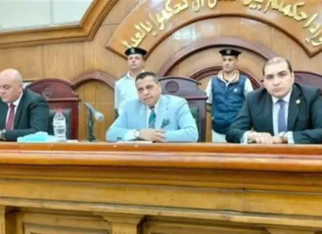 حبس موظف وعزله من وظيفته بتهمة تسهيل الاستيلاء على أموال جمعية زراعية في الشرقية