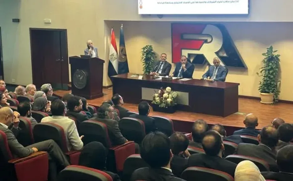 رئيس الهيئة العامة للرقابة المالية يبحث معايير تنظيم إعادة التأمين مع ممثلي الشركات