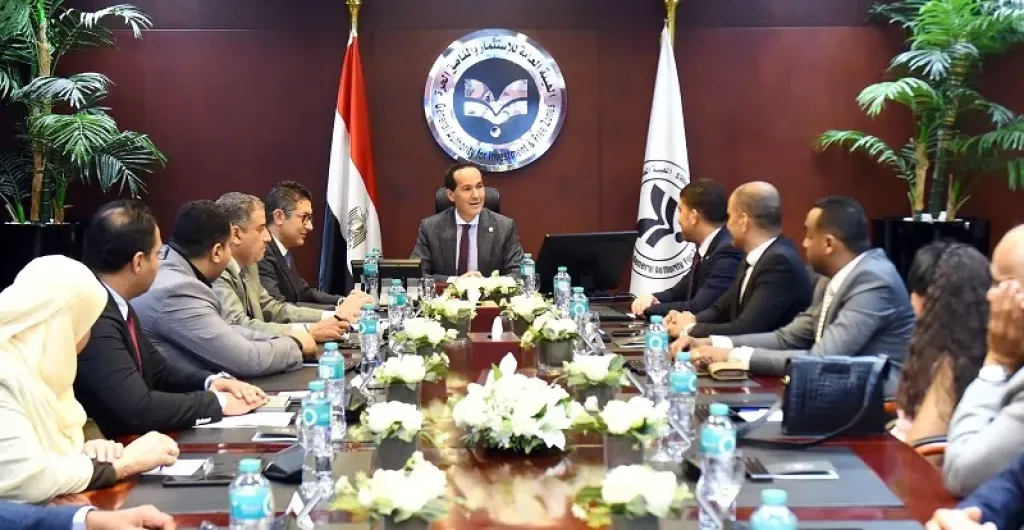 رئيس هيئة الاستثمار يلتقي ممثلي نقابة العاملين في إطار تعزيز التواصل المؤسسي