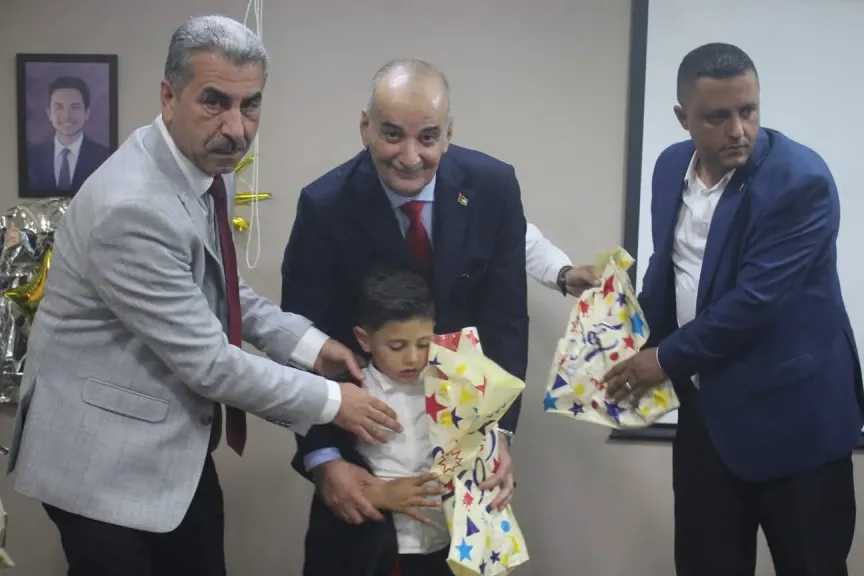 مدير ”التعاونية الأردنية” يحضر احتفال تعاونية ”الجوفة” بتخريج طلبة روضة مدرسة البقيع التربوية