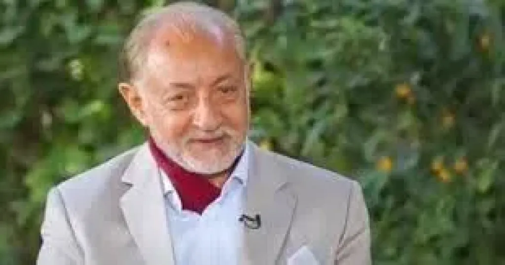 رئيس حزب المصريين ناعيًا عبد العزيز مخيون: فقدنا رمزًا فنيًا أثرى الوجدان المصري والعربي