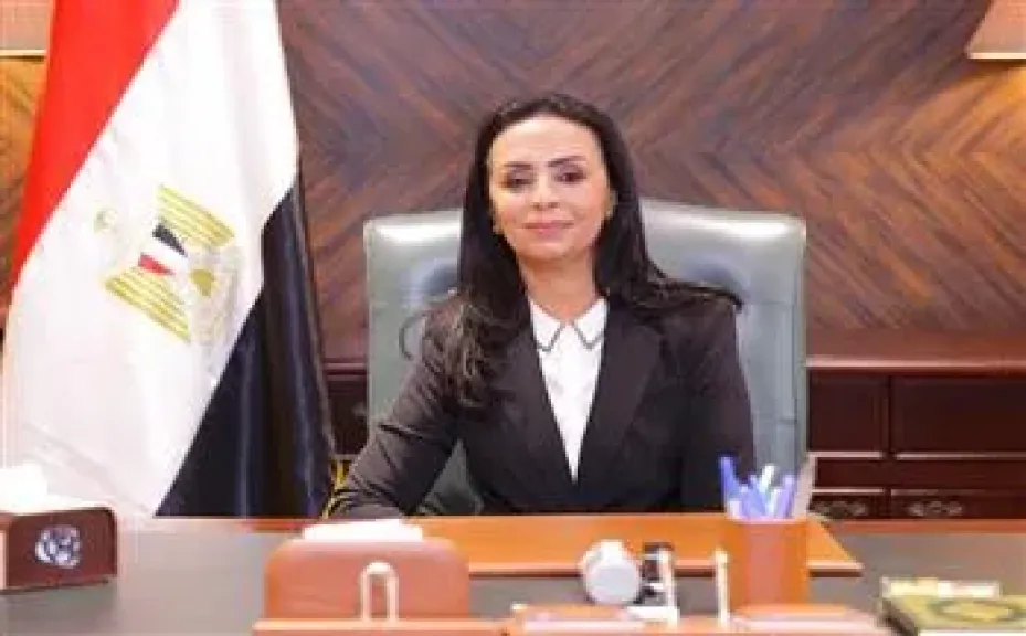وزيرة التضامن تتابع تداعيات حادث تصادم قطار خط السويس - الإسماعيلية بسيارة ملاكي