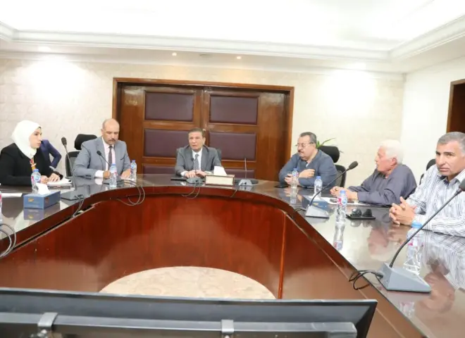 عاجل .. وزير الزراعة يلتقى قيادات التعاونيات الزراعية لبحث أزمة الأسمدة