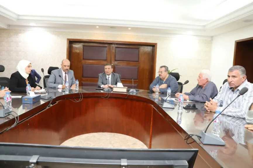 عاجل .. وزير الزراعة يلتقى قيادات التعاونيات الزراعية لبحث أزمة الأسمدة