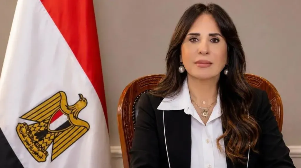 وزيرة الإسكان تُصدر 12 قرارًا لإزالة تعديات ومخالفات بناء بالساحل الشمالي الغربي