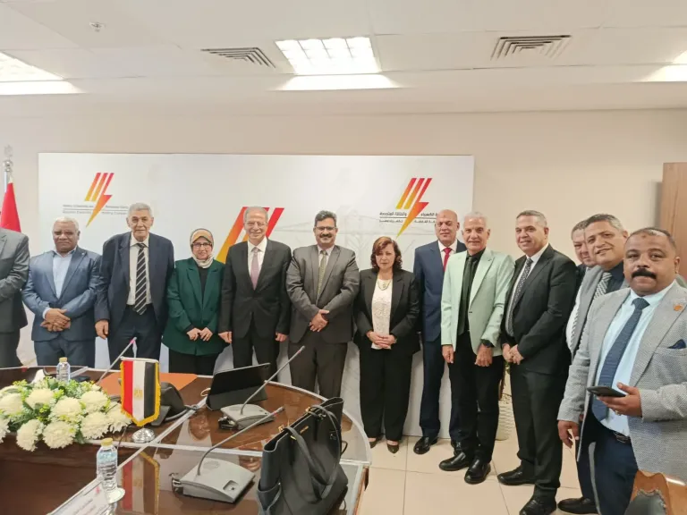 عمومية غرب الدلتا لإنتاج الكهرباء تعتمد خطة لتعزيز كفاءة التشغيل وتطوير الصيانة وخفض استهلاك الوقود| صور