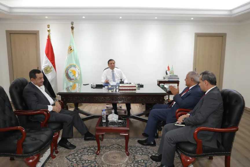 وزير الزراعة يبحث مع ”الفاو” دعم ”مبادرة إحياء القرية المنتجة” لتحقيق التنمية الريفية