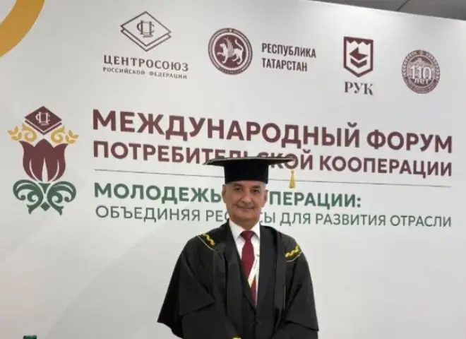 جامعة بلغراد الروسية تمنح مدير المؤسسة التعاونية الأردنية درجة ”الأستاذية الفخرية” فى التعاونيات