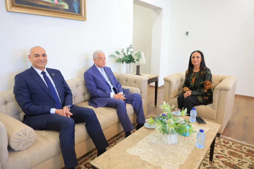 وزيرة التضامن الاجتماعي تلتقي مستشار رئيس الجمهورية للتنمية المحلية ورئيس جامعة مدينة السادات