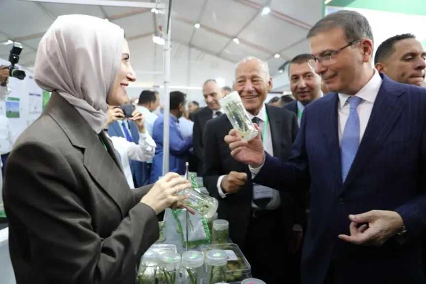 بمشاركة 75 عارض .. وزير الزراعة يفتتح معرض مركز البحوث الزراعية الثاني