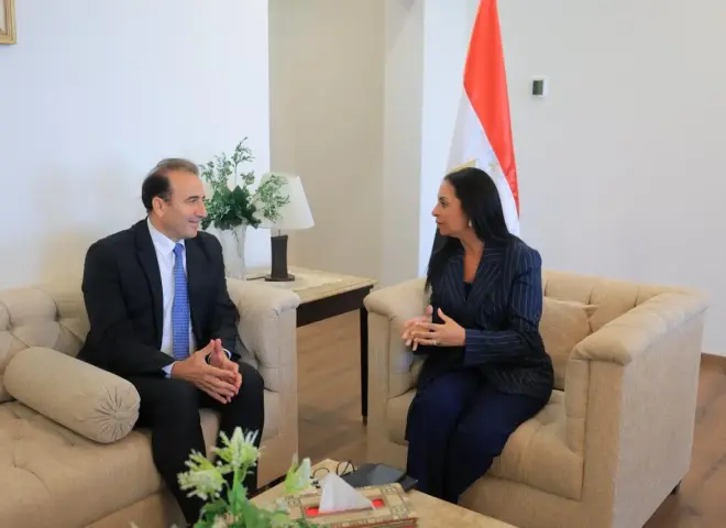 وزيرة التضامن الاجتماعي تلتقي نائب الممثلة المقيمة لبرنامج الأمم المتحدة الإنمائي في مصر