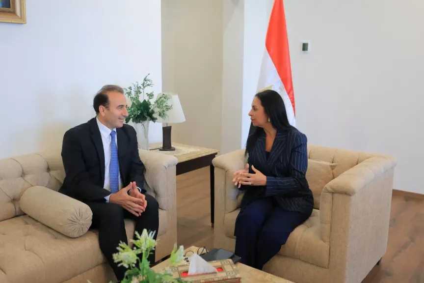 وزيرة التضامن الاجتماعي تلتقي نائب الممثلة المقيمة لبرنامج الأمم المتحدة الإنمائي في مصر