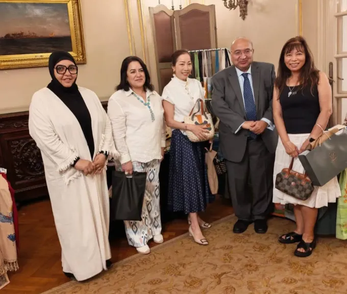مشاركة مميزة لتعاونية الحرف اليدوية والتراثية بسوهاج فى معرض النادى الدبلوماسى بالقاهرة