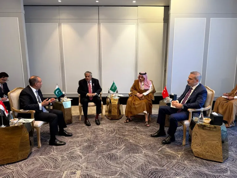 وزير الخارجية يشارك في الاجتماع الخامس للأطراف الإقليمية الأربعة