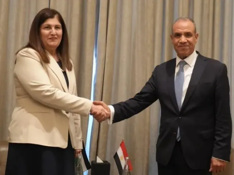 وزير الخارجية يؤكد لنظيرته الفلسطينية موقف مصر الثابت والداعم للشعب الفلسطيني وحقوقه المشروعة
