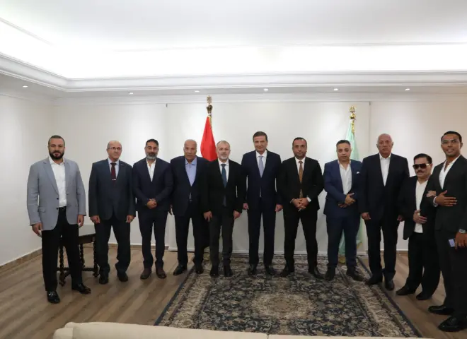 وزير الزراعة يلتقي وفداً من رجال الأعمال الأتراك  لبحث فرص الاستثمار الشامل بالقطاع الزراعي والداجني