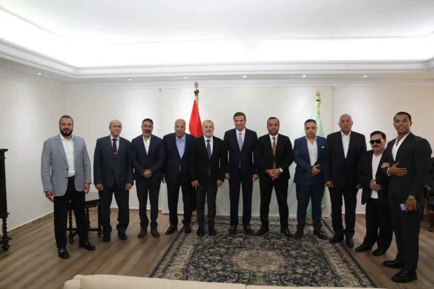 وزير الزراعة يلتقي وفداً من رجال الأعمال الأتراك  لبحث فرص الاستثمار الشامل بالقطاع الزراعي والداجني