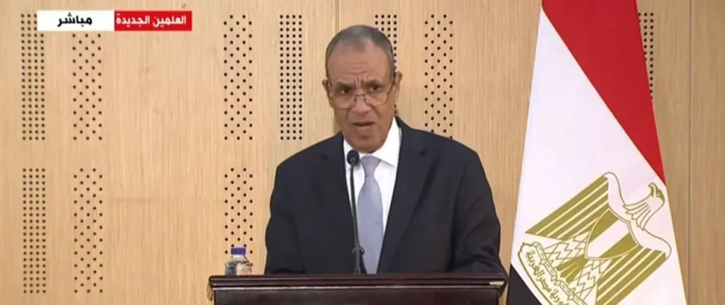 وزير الخارجية: اتفقت مع نظيري القطري على إجراء النسخة الثالثة من منتدى الاستثمار المصري القطري