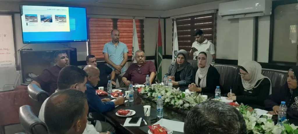 تعاونيات غزة تبحث تعزيز حضورها في الأسواق المحلية والاستفادة من مشروع ”أفراس”