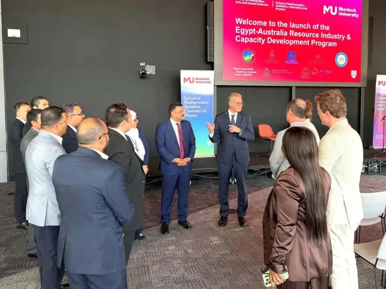 وزير البترول يشهد إطلاق برنامج تدريبي بجامعة مردوخ الأسترالية لبناء قدرات كوادر الثروة المعدنية