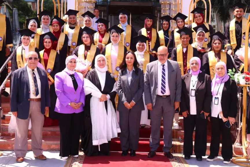 وزيرة التضامن الاجتماعي تشهد احتفالية تخريج الدفعة الأولى من معهد الدكتورة عبلة الكحلاوي للتمريض
