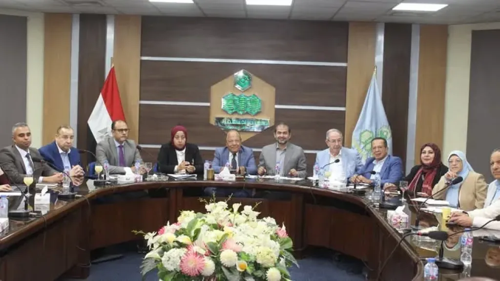جمعية مستثمري العاشر ووزارة المالية تطلقان مبادرة لرد الأعباء والمستحقات لـ5000 مصنع