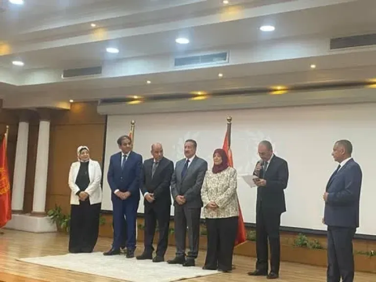 بالتعاون بين وزارة العمل و غرفة صناعة الملابس.. إطلاق مبادرة «اعرف حقك والتزامك»