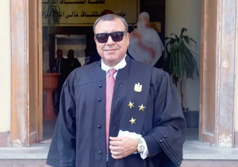 عبدالناصر خليل يقود دفاعًا قانونيًا ينتهي ببراءة متهم في قضية حيازة الهيروين أمام جنايات القاهرة الجديدة