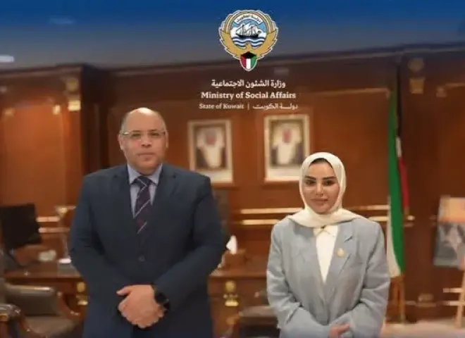 وزيرة الشئون الاجتماعية والعمل بالكويت تستقبل السفير المصرى