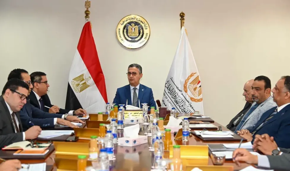 وزير التموين يبحث آليات ضبط سوق الدقيق والخبز السياحي والتصدي لأي زيادات غير مبررة في الأسعار