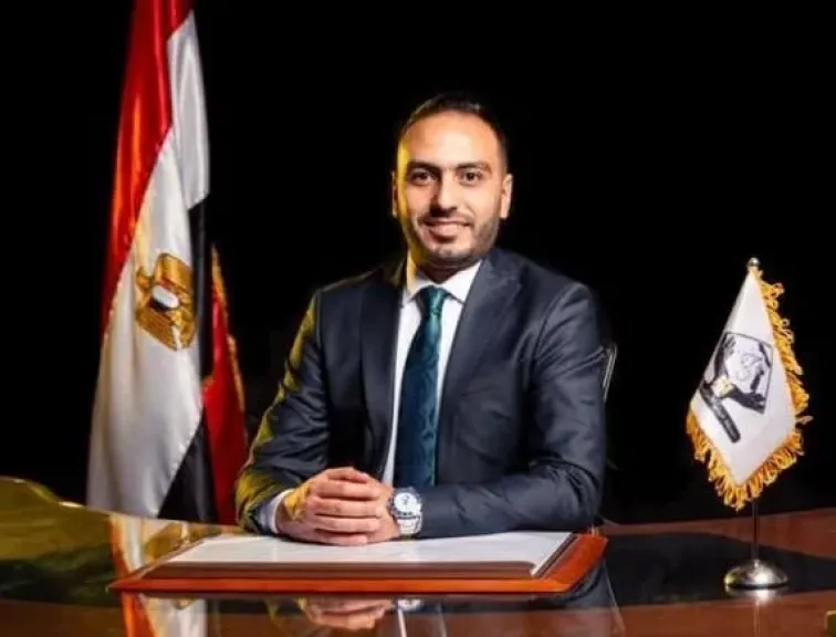 رئيس حزب «المصريين» يهنئ النائب محمد تيسير مطر باختياره وكيلًا للجنة حقوق الإنسان بمجلس النواب