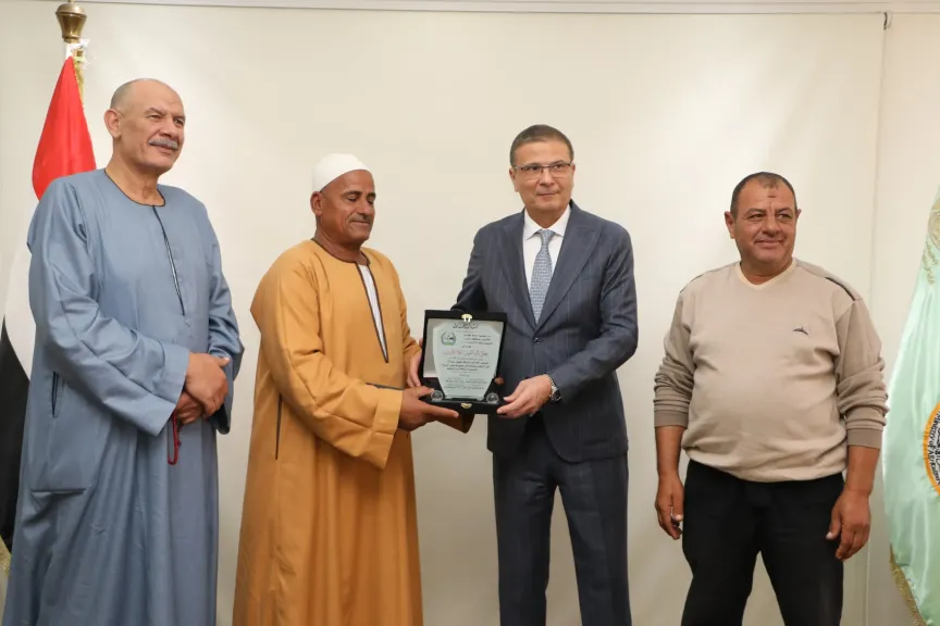 وزير الزراعة يلتقي ممثلي بعض الفلاحين بالبحيرة لمناقشة سبل تطوير الخدمات