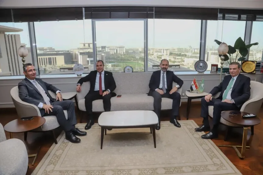 وزيرا الزراعة والتموين ورئيس ”زراعة النواب” يبحثون تحديد أسعار عادلة لتوريد القمح والمحاصيل الاستراتيجية