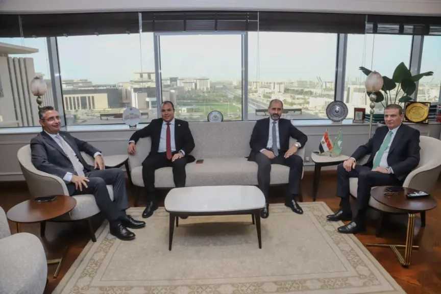 وزيرا الزراعة والتموين ورئيس ”زراعة النواب” يبحثون تحديد أسعار عادلة لتوريد القمح والمحاصيل الاستراتيجية