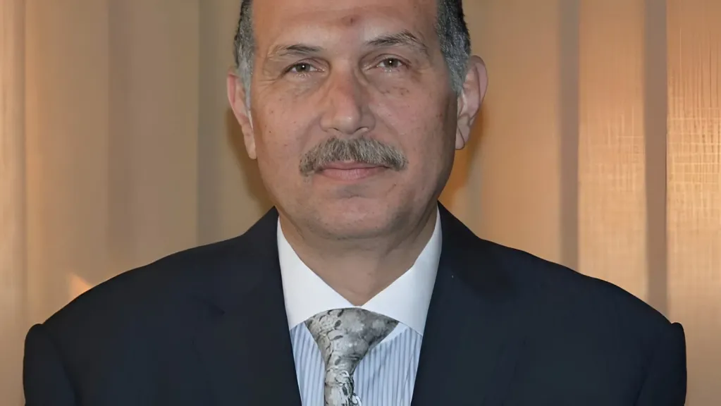 قيادي بـ «المصريين»: رسائل السيسي في منتدى مصر تؤكد أهمية الوعي الوطني وحماية مؤسسات الدولة